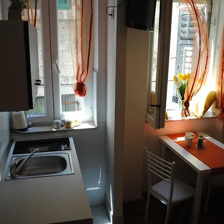 Optimist Split/city Center Apartman *